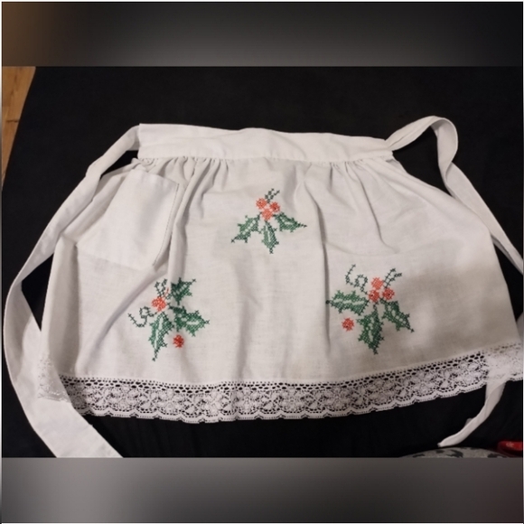 Handmade Other - Vintage Linen Hand Embroidered Waist Apron Holly Green and Berries Lace Details